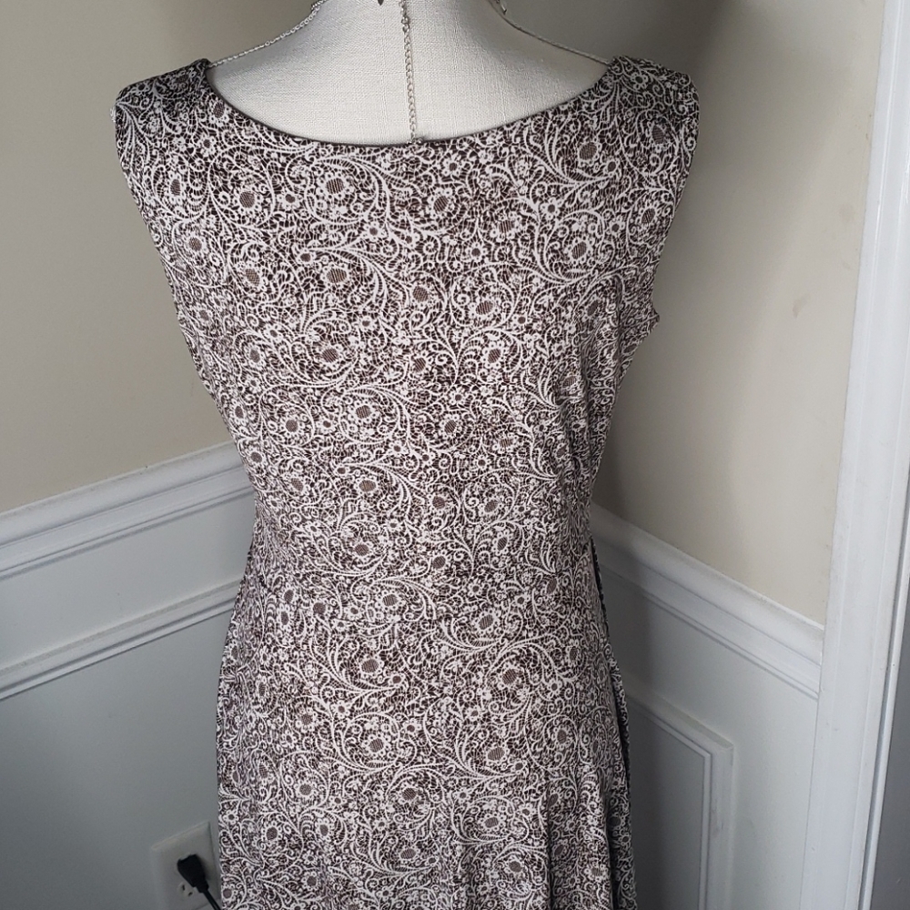 Dress - Picture 4 of 6